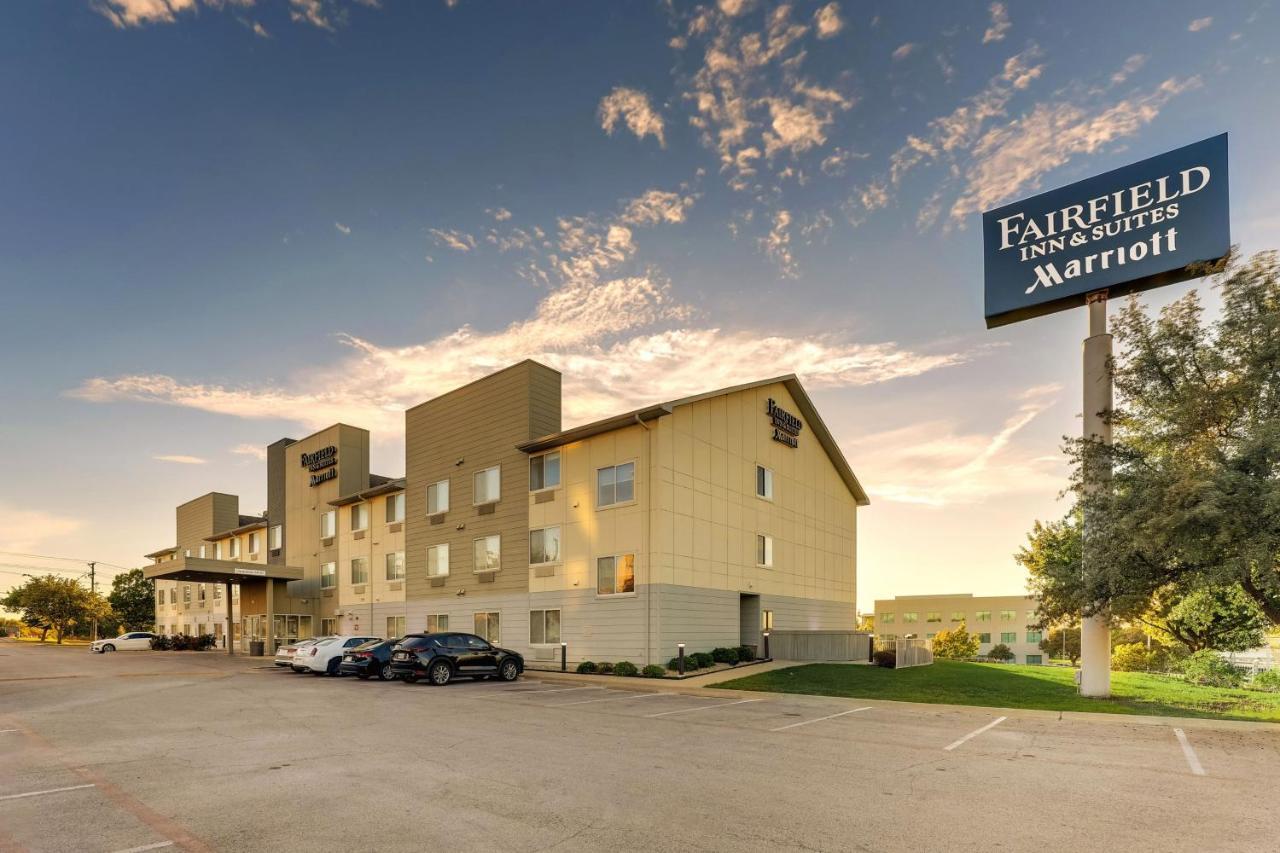 Fairfield Inn & Suites By Marriott Fort Worth I-30 West Near Nas Jrb Buitenkant foto